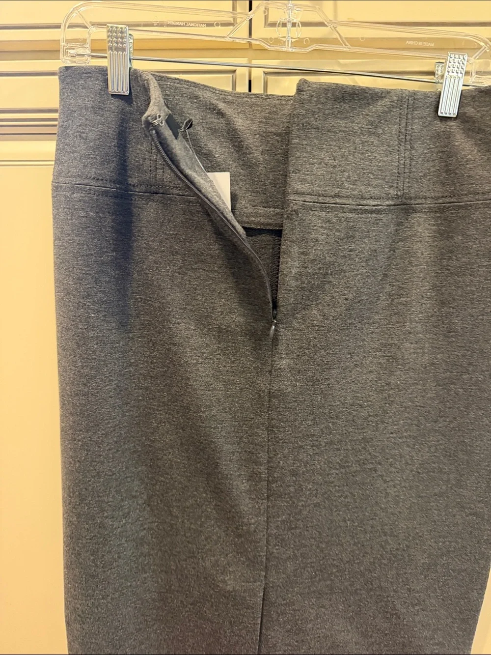 Ann Taylor Classic Dark Gray Pencil Skirt - Sleek Women's Workwear
